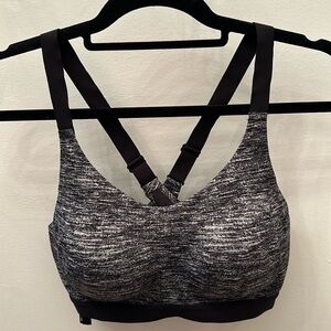 Victoria’s Secret Sport lightweight Sports Bra 36C